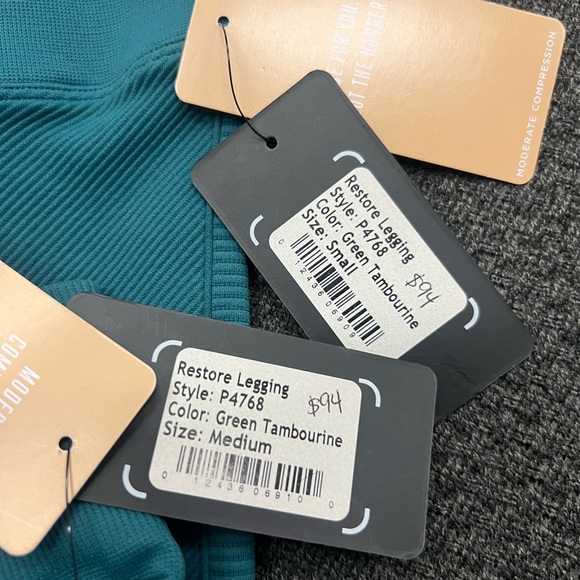 Nux Restore Leggings - Picture 2 of 2